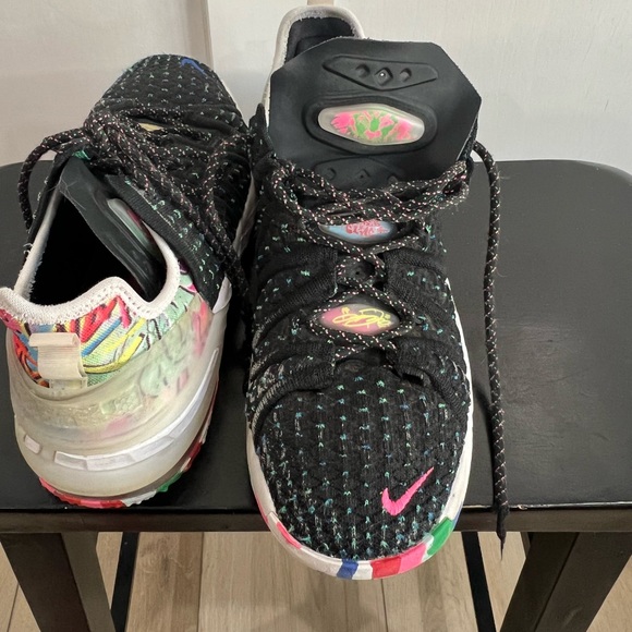 Nike Lebron 18 GS James Gang Boys Size 7Y - Picture 9 of 10